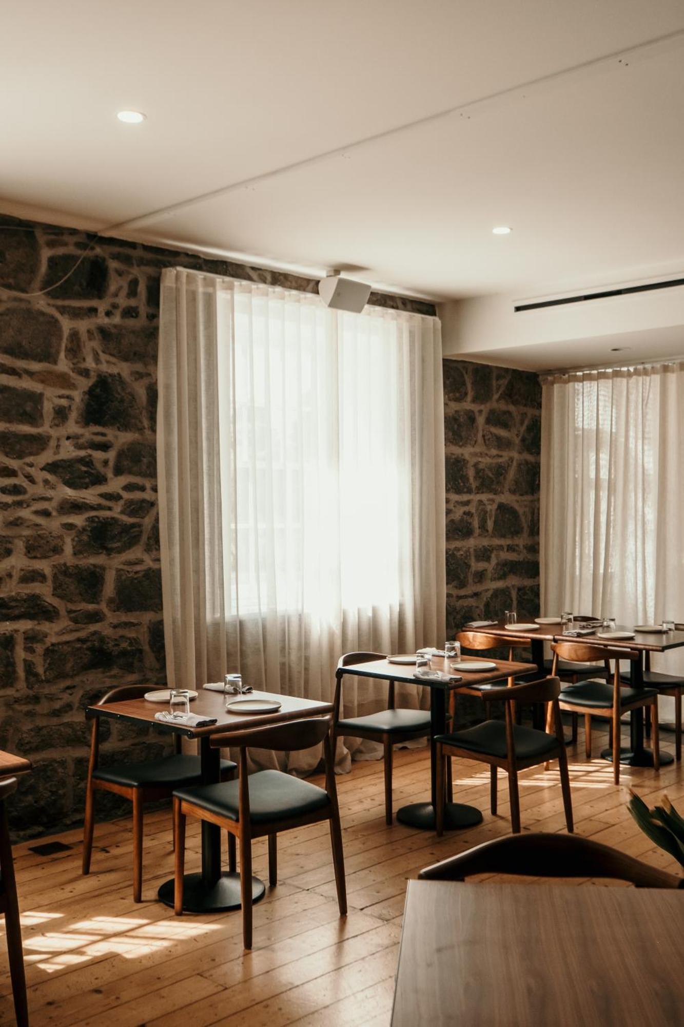 The Oak & Anchor Hotel พอร์ตแฟรี ภายนอก รูปภาพ Restaurant interior