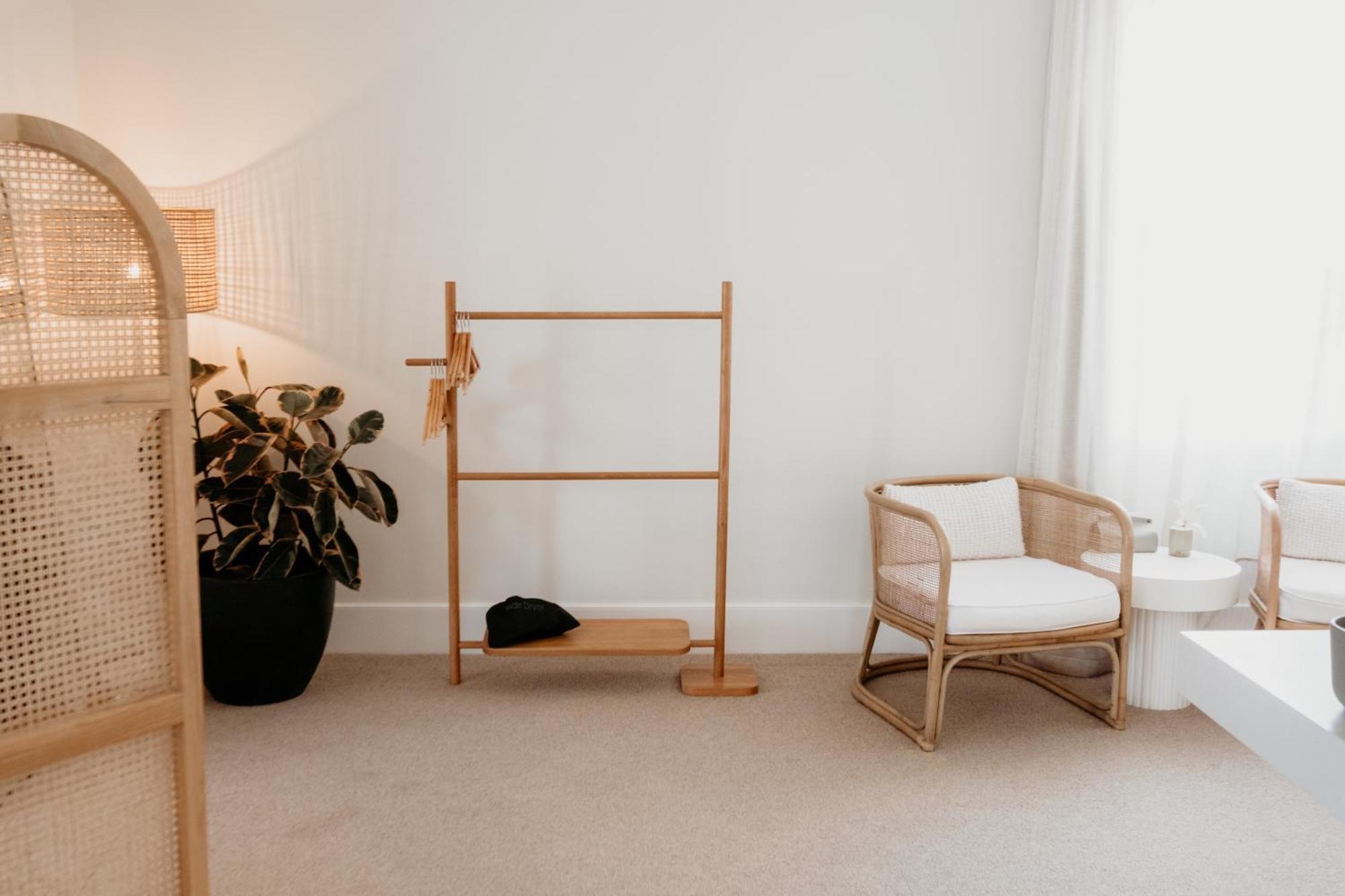The Oak & Anchor Hotel พอร์ตแฟรี ภายนอก รูปภาพ A room with a carpet